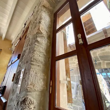 הוילה Mandrákion Monastery View House מראה חיצוני תמונה