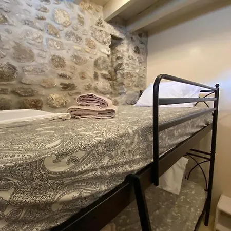הוילה Mandrákion Monastery View House מראה חיצוני תמונה