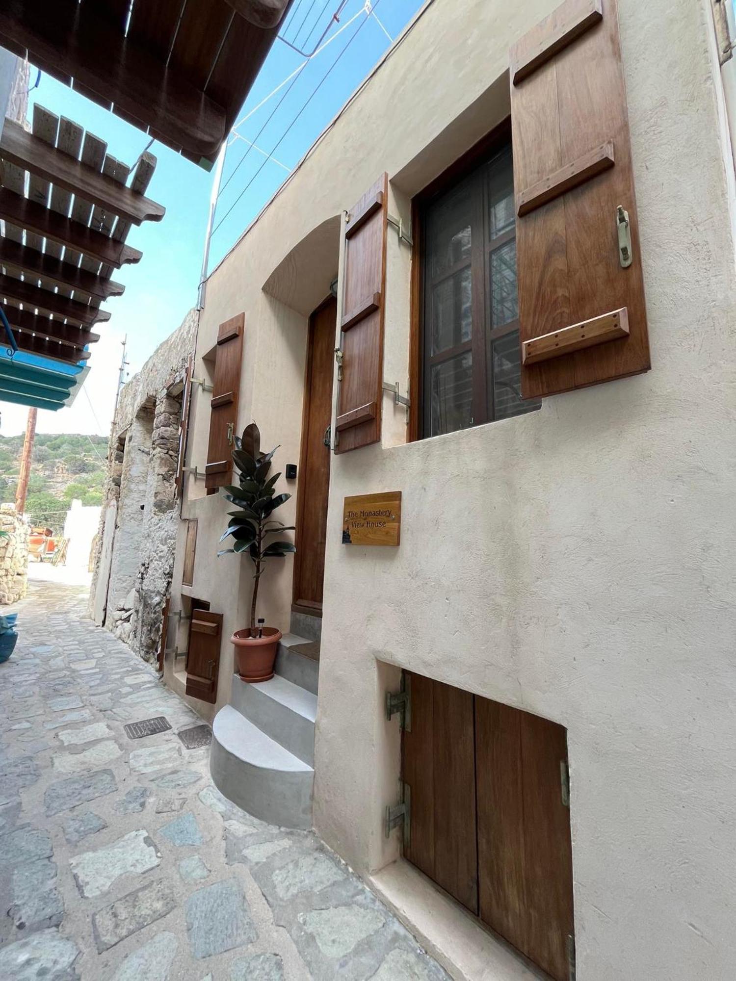 Monastery View House Ferienhaus